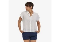 Patagonia Women's Lightweight A/C Buttondown Shirt